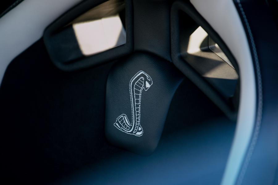 Интерьер Ford Mustang Shelby GT500 2019 года  (фото 8 из 11)